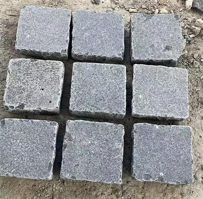Steypast steinsteini
